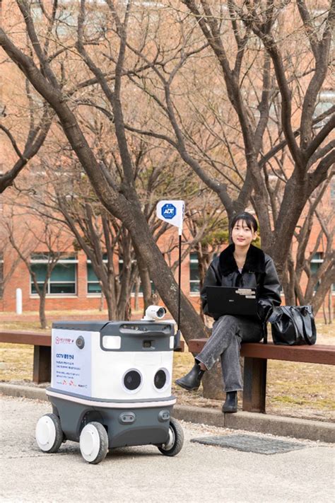 뉴빌리티 Sk텔레콤 Sk쉴더스 함께 자율주행 Ai 순찰로봇 공동 개발 네이트 뉴스