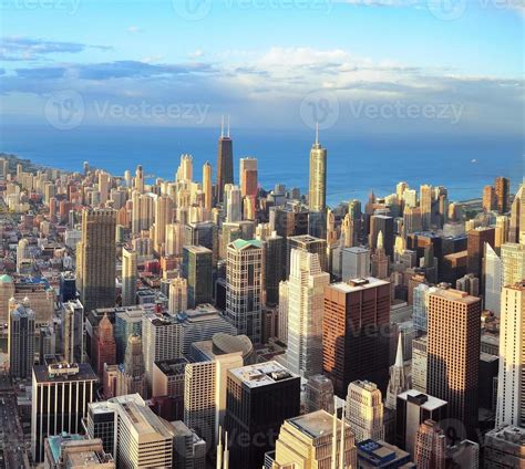 Chicago skyline at sunset 8339829 Stock Photo at Vecteezy