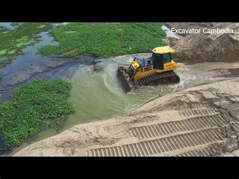 Enthusiastic Skill Operator Bulldozer Shantui Pushing Sand Soil And