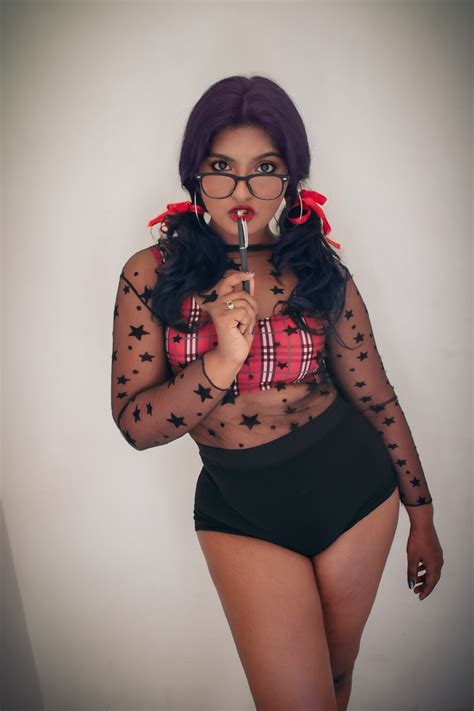 Pooja Ramakrishnan Sizzling Hot Photoshoot Stills South Indian Actress