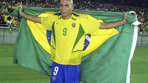 Ronaldo Nazario - All goals for Brazil national team - TokyVideo