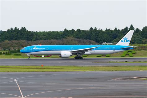 Klmオランダ航空 Boeing 777 300 Ph Bvo 成田国際空港 航空フォト By きゅうさん 撮影2017年10月02日