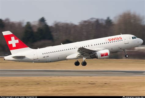 HB IJR Swiss Airbus A320 214 Photo By Oliver Totzke Hamspotter De