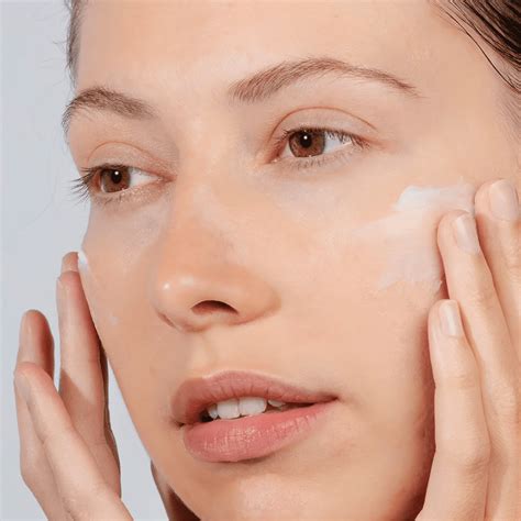 Dermatologists Advice On How To Protect The Skin Barrier