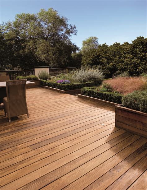 Clear Grade Radius Edge Decking 25mm X 140mm Southern Yellow Pine