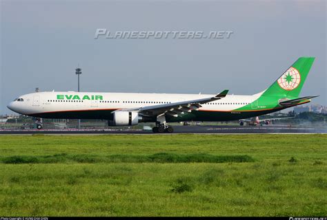 B Eva Air Airbus A Photo By Hung Chia Chen Id