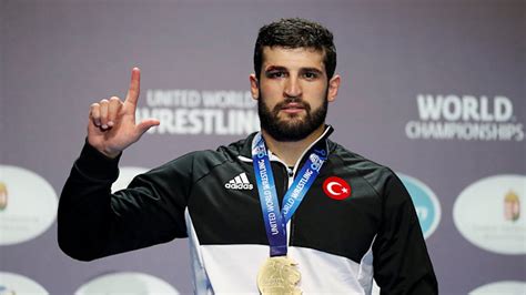 Turkish Wrestler Wins Gold In World Championships Extreme Sports