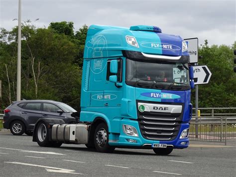 WN19 FBN Fly By Nite Daf Xf King Malcolm Drive Rosyth Cammies