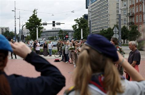 Polska oddała hołd powstańcom warszawskim Polska Agencja Prasowa SA