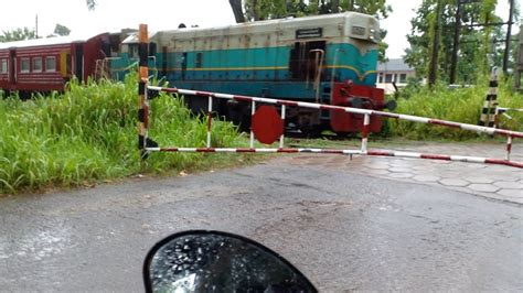 Sri Lanka Railway M2D 628 Kankasanthurai Matara Galle Office Train