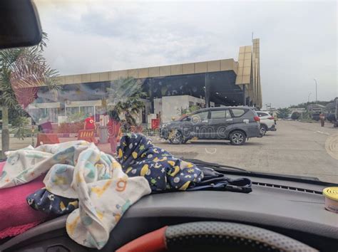 rest area  trans sumatra indonesia editorial photo image  sumatra