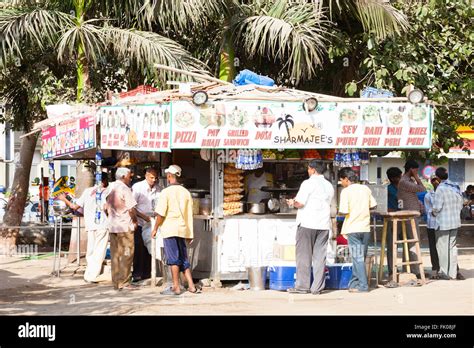 Stall streetfood hi-res stock photography and images - Alamy