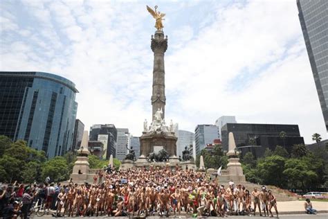 Realizan Primer D A Al Desnudo En Ciudad De M Xico Para Normalizar La