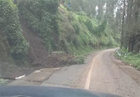 Pembersihan Sisa Material Longsor Tosari Tunggu Alat Berat Radar Bromo