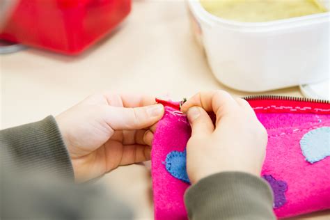 LABORATORIO DI CUCITO Sacra Famiglia Trento