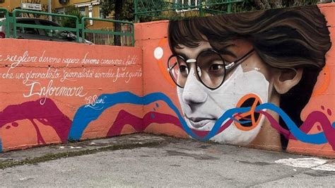 Giornalista Giornalista Inaugurato Il Murales Dedicato A Giancarlo Siani