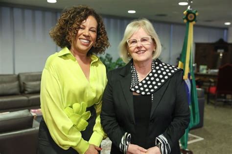 Edilene Lobo Toma Posse Como Primeira Ministra Negra Do TSE Para