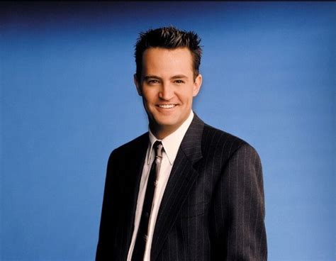 Muere Matthew Perry actor de Friends a los 54 años Contraportada