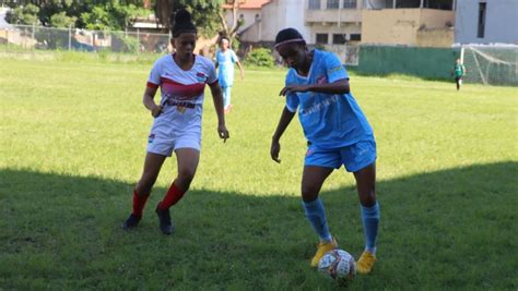 Vila Nova ES goleia o Vilavelhense e está pela nona vez na final do