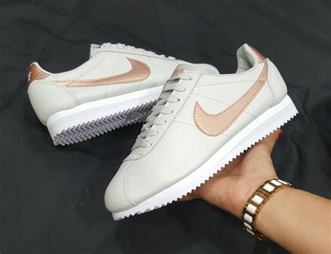 Tennis Nike Cortez De Dama 175000 En Mercado Libre