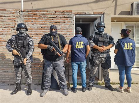 Desarticularon Una Banda De Narcomenudeo Que Operaba En Barrios Tablada