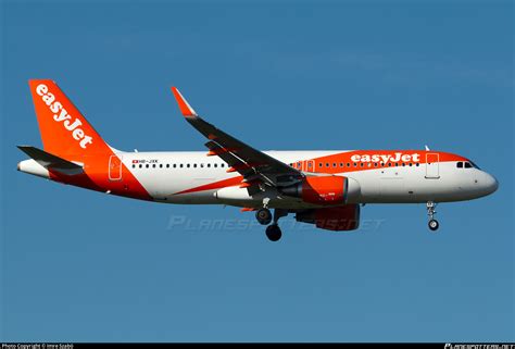 HB JXK easyJet Switzerland Airbus A320 214 WL Photo by Imre Szabó ID