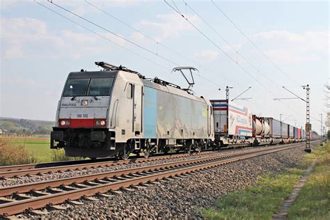 Mit Einem Langen KLV Nach Rotterdam Waalhaven Fuhr Am Nachmittag Des 09