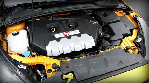 Ford Focus St 20 Ecoboost 250 Cp M6 Review și Impresii Gadgetro