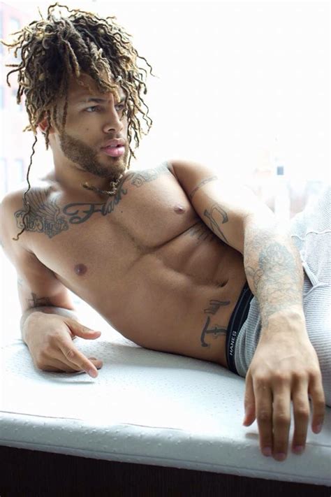 Dallas Wade : r/LadyBoners