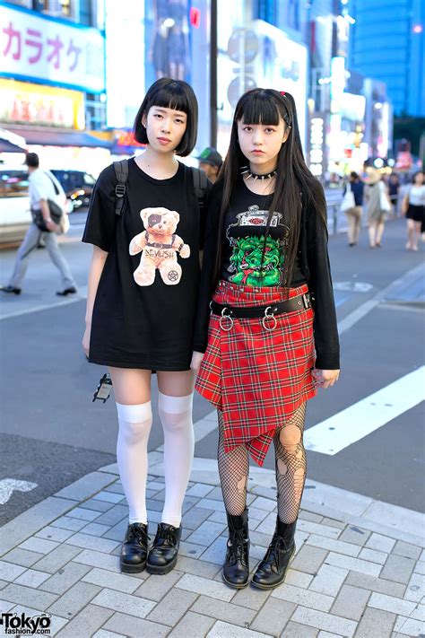 Rock Style Harajuku Girls w/ Devilish Tee, Winged Backpack & Hysteric ...