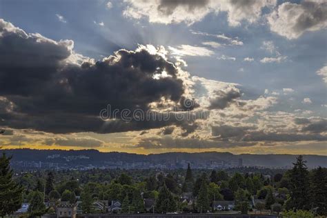 Afternoon Sun Rays Over Portland Oregon Skyline Stock Image - Image of ...