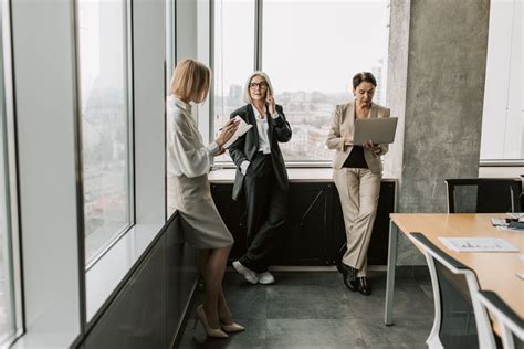 Women Working in the Office · Free Stock Photo