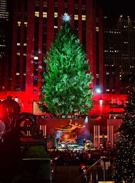 Your guide to the Rockefeller Christmas tree lighting 2021