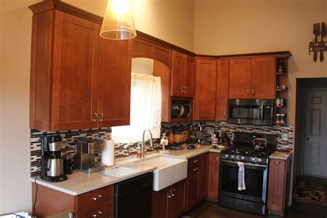 Love The Tall Wall Cabinets For The Extra Storage Maple Cabinets With