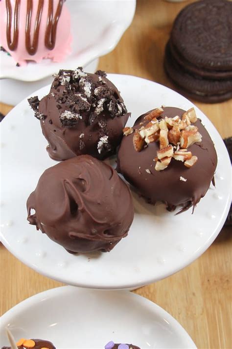 No Bake Oreo Cookie Balls Sweet Ordeal Dessert