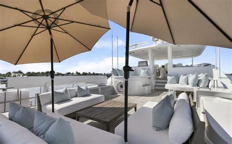 112 Westport Luxury Yacht For Charter Nassau The Bahamas Yachtlife