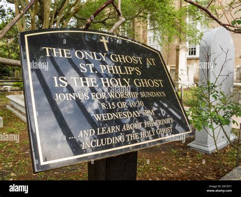 St. Philip's Episcopal Church Cemetery, Charleston, SC, USA Stock Photo - Alamy