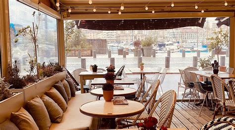 Le Fioup Lan Restaurant Sur Le Vieux Port De Marseille City Guide