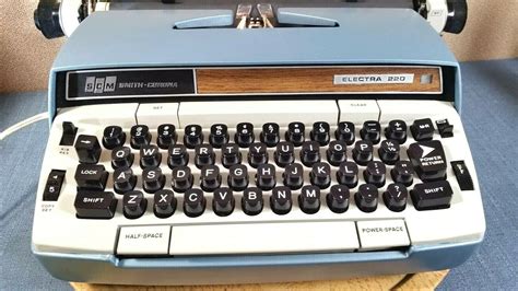 Rare Scm Smith Corona Electra 220 Automatic Electric Typewriter In