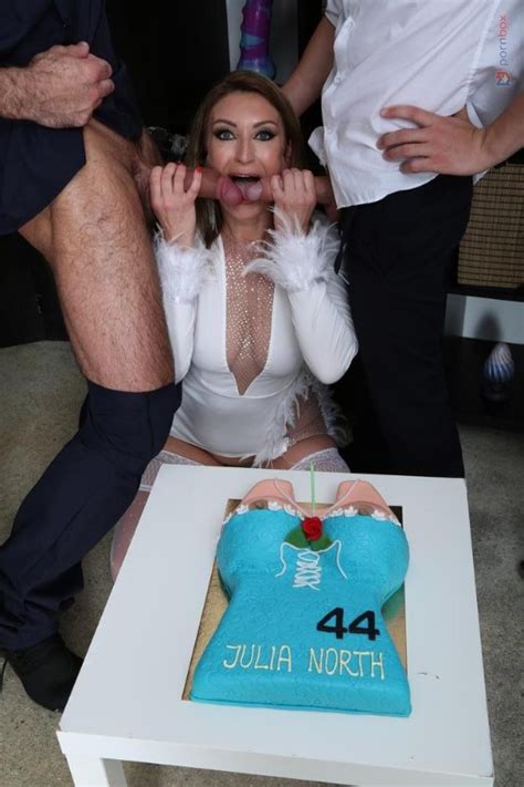Birthday Party Julia North 4on1 DAP Ass To Mouth Extreme Deepthroat Pee Drink