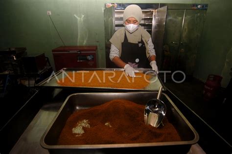 Produksi Gula Semut Aren Di Pekalongan Antara Foto