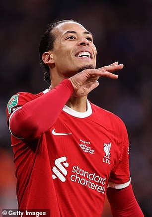 REVEALED The Wholesome Reason Behind Virgil Van Dijk S Trademark Chin