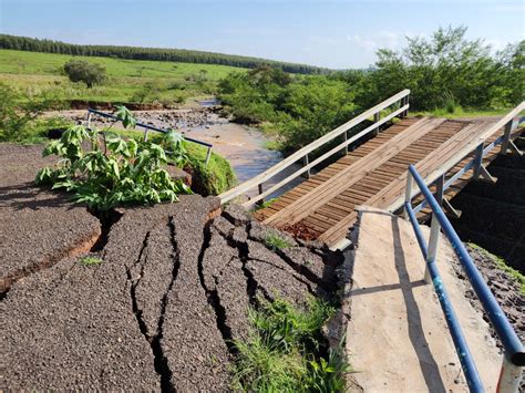 Chuva derruba ponte na região da Indiana em Botucatu Jornal Acontece