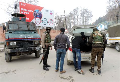 Republic Day Kashmir Wrapped Under Security Blanked Kashmir Observer