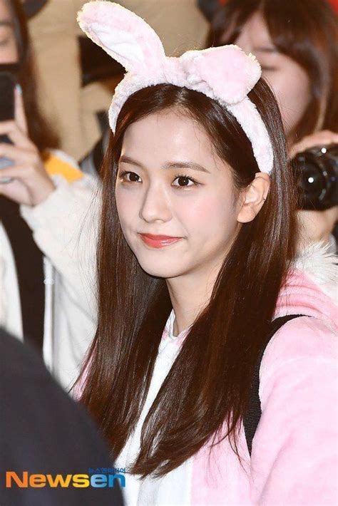 Blackpink At Gimpo Airport Heading To Japan Black Pink Photo