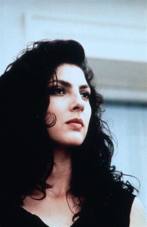 9 Hot Sexy Gina Bellman Bikini Pics