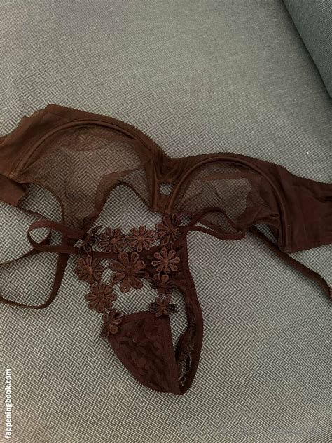 Insta Paolina Paolinasaulino Nude OnlyFans Leaks Fappening FappeningBook