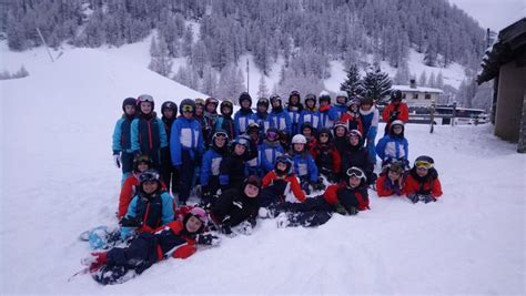 Les CM2 de lécole Pasteur en classe de neige delibavard