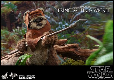 Hot Toys Princess Leia Wicket Look Straight Out Of Endor