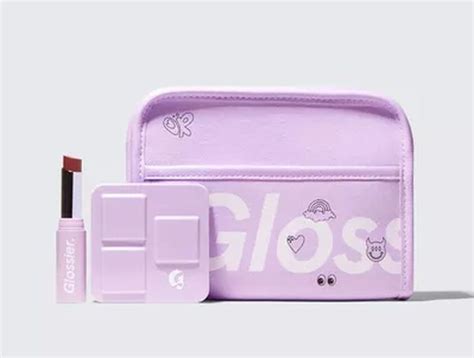 Olivia Rodrigo X Glossier Hadirkan Koleksi Kolaborasi Dalam Beauty Bag